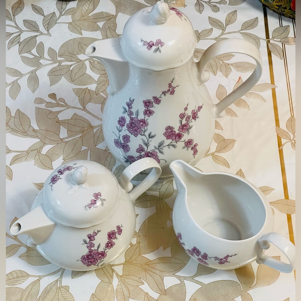 VTG SET OF 3 KAHLA PORCELAIN COFFEE TEAPOT WHITE  FLOWERS PATTERN GERMANY GDR